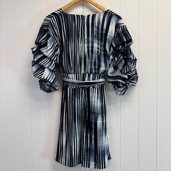 Bar III Abstract Artsy Avant Garde Striped Bubble Sleeve Midi Dress Size M Chic - Picture 2 of 6